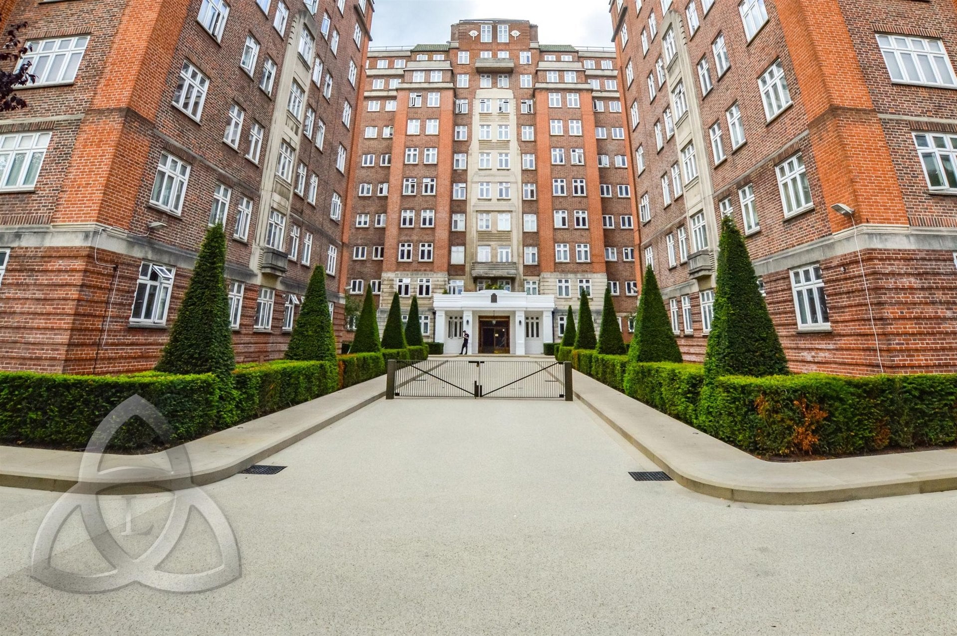 Flat Hamilton Drive in City of Westminster