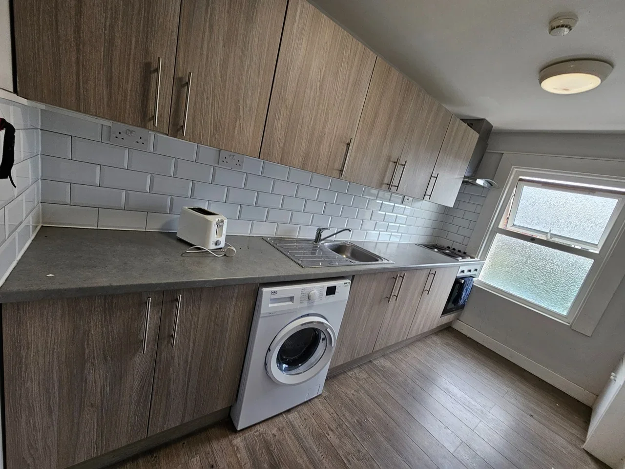 Flat Tachbrook Road in Greater London
