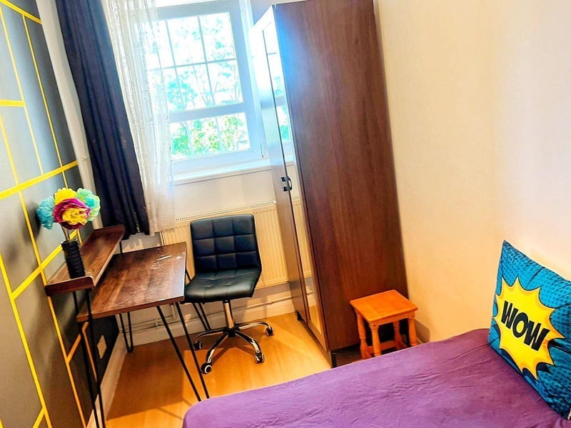 Room Holbrooke Court in Greater London