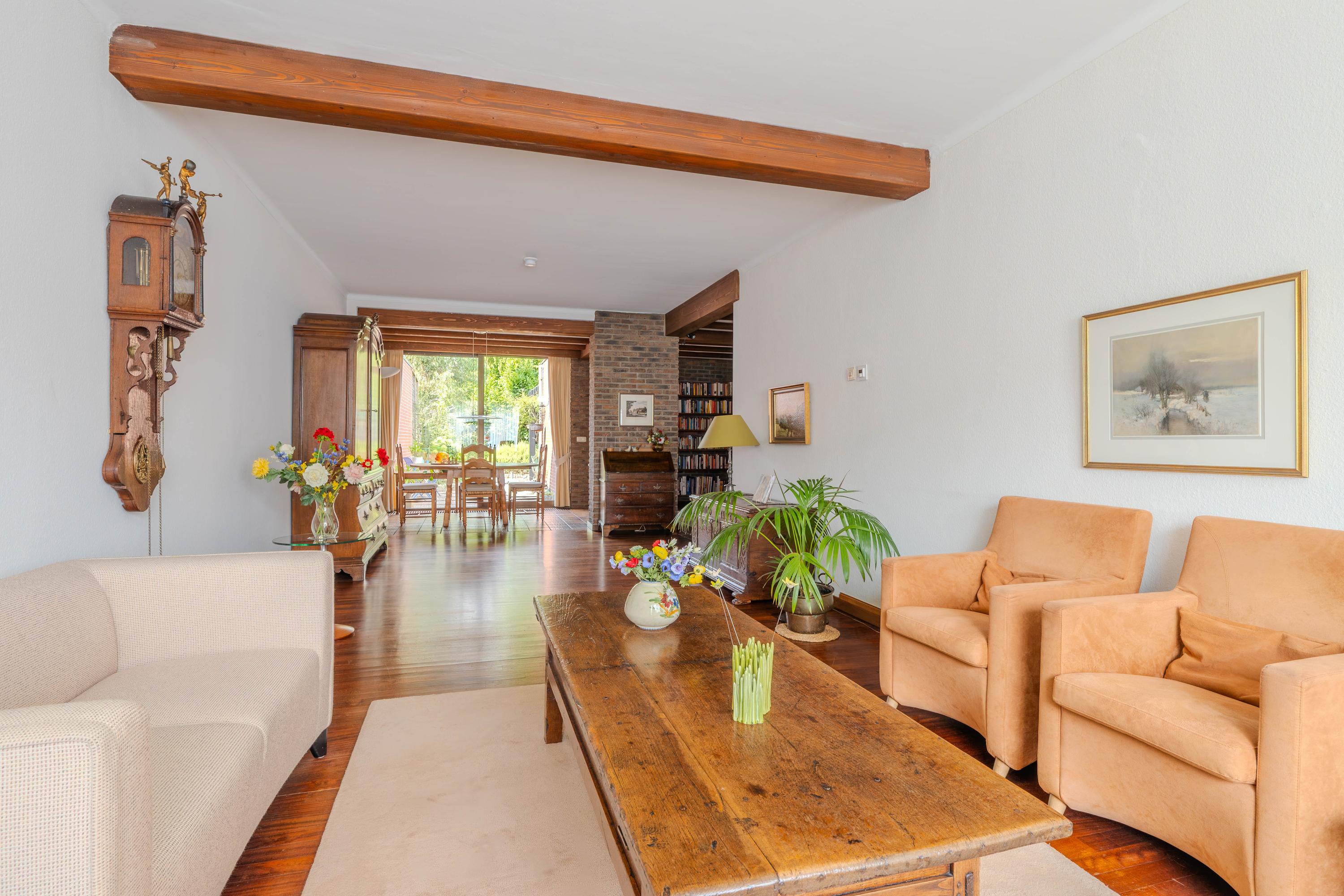 Tussenwoning te koop: Hertog Reinoudsingel 143, Venlo