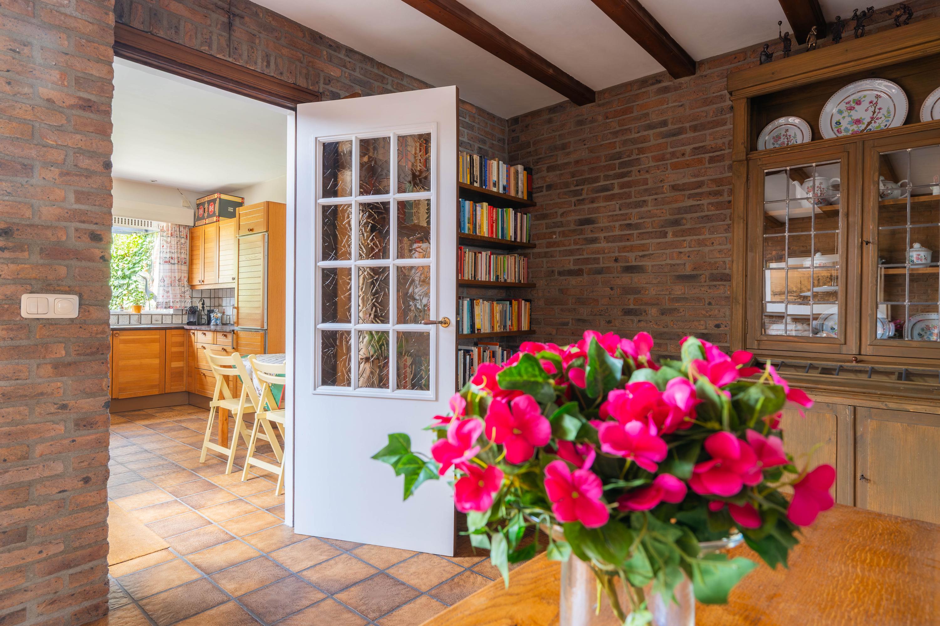 Tussenwoning te koop: Hertog Reinoudsingel 143, Venlo