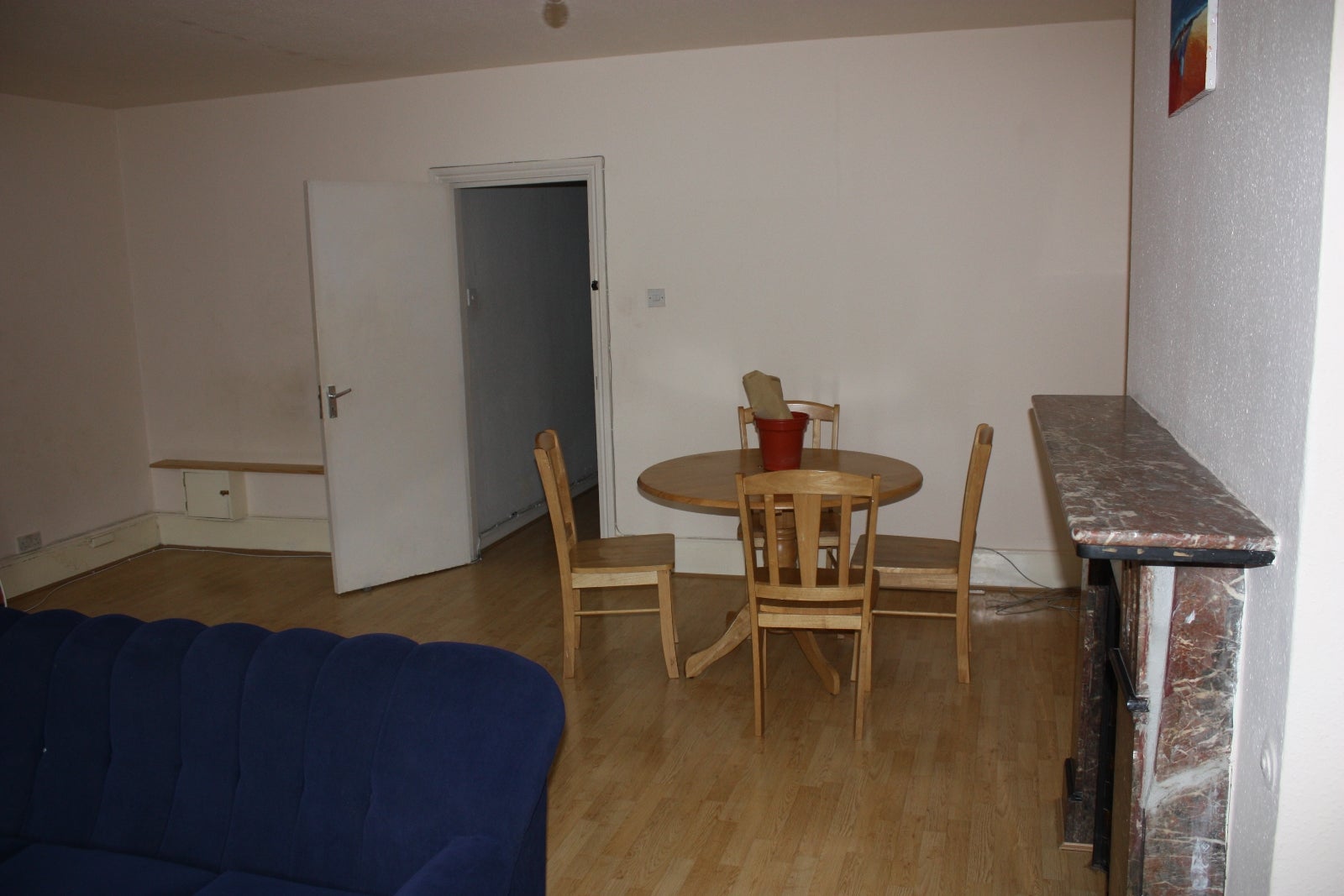 Flat Salusbury Road in London