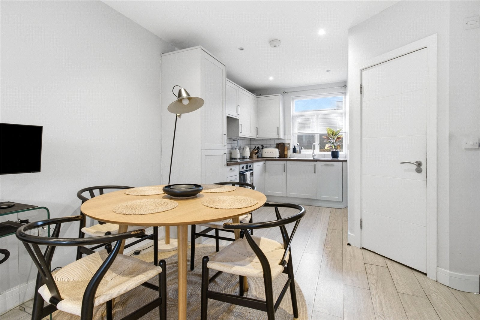 Flat Gladesmore Road in Greater London