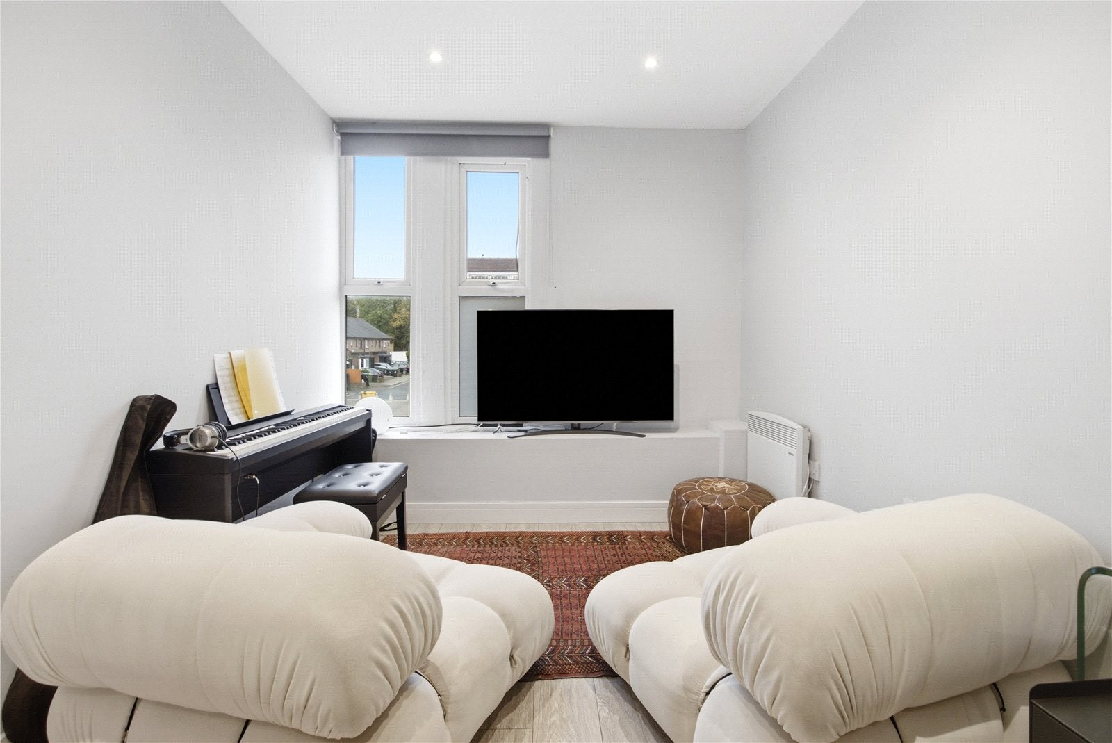 Flat Gladesmore Road in Greater London