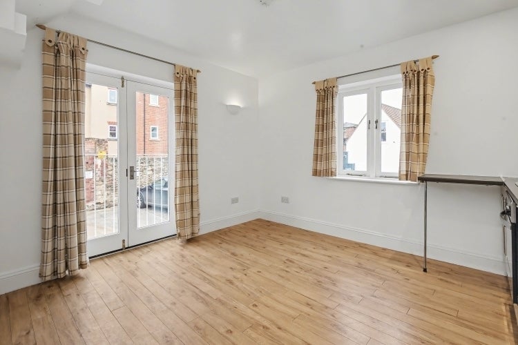 Flat West St Helen Street in Vale of White Horse