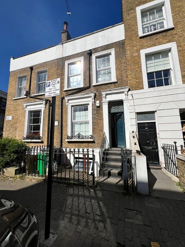 Room Allen Road in Greater London