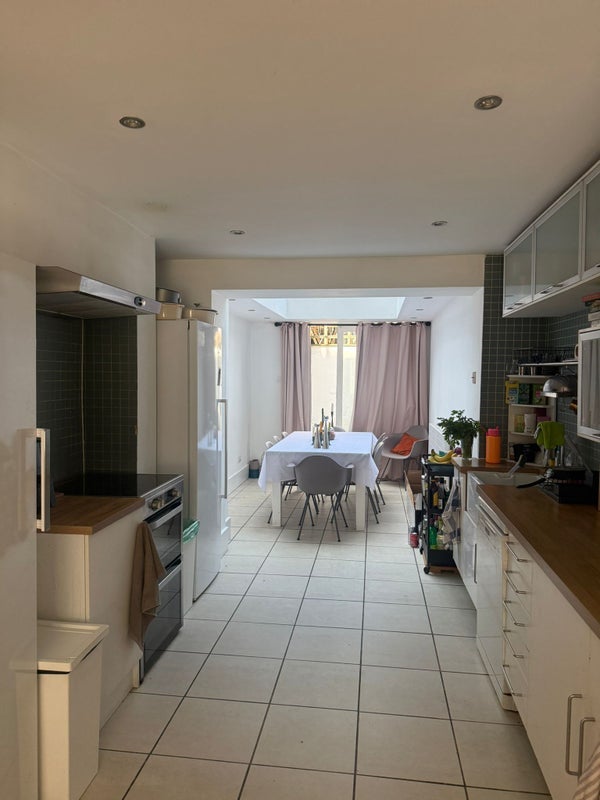 Room Allen Road in Greater London
