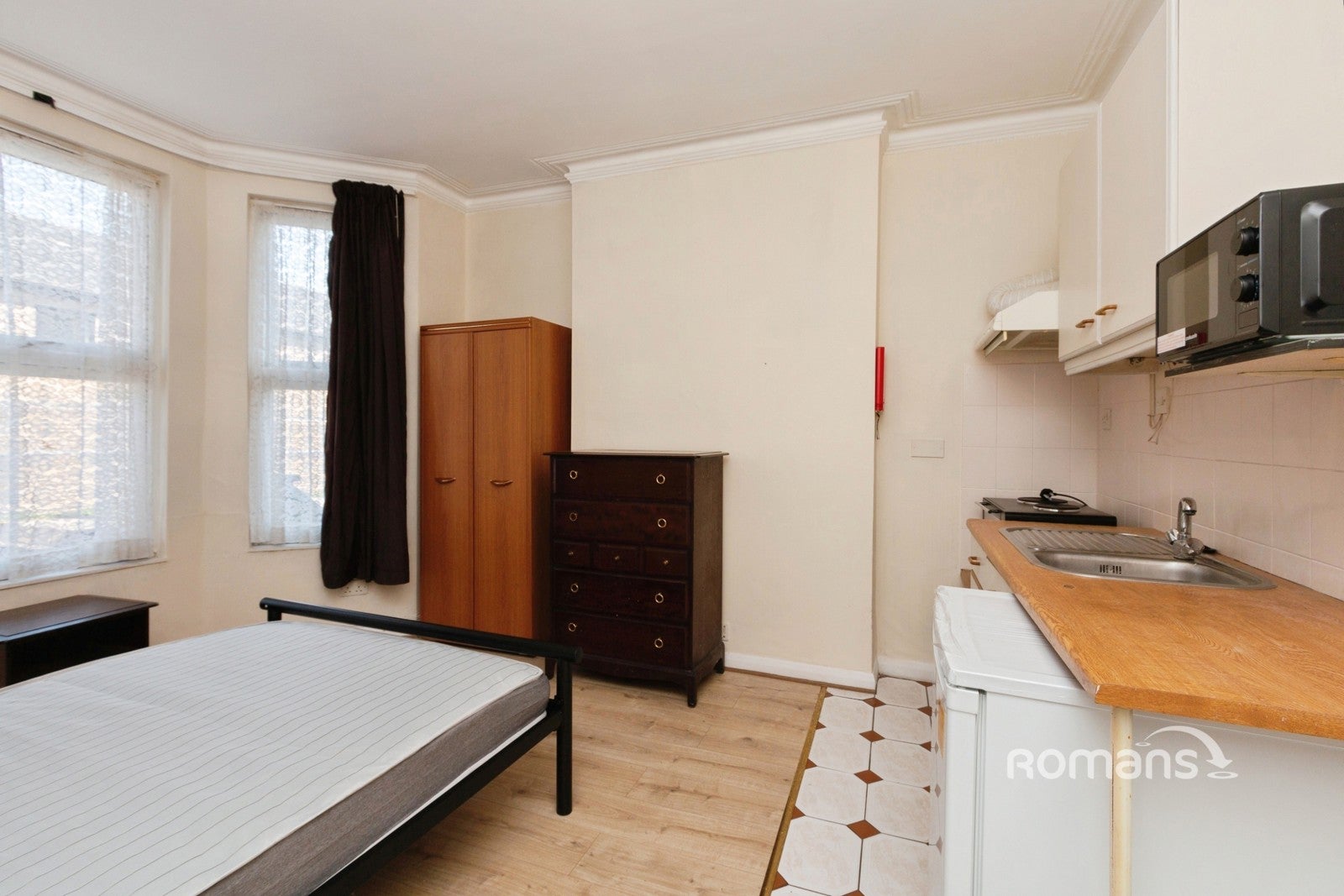 Flat Alexandra Road in Rushmoor