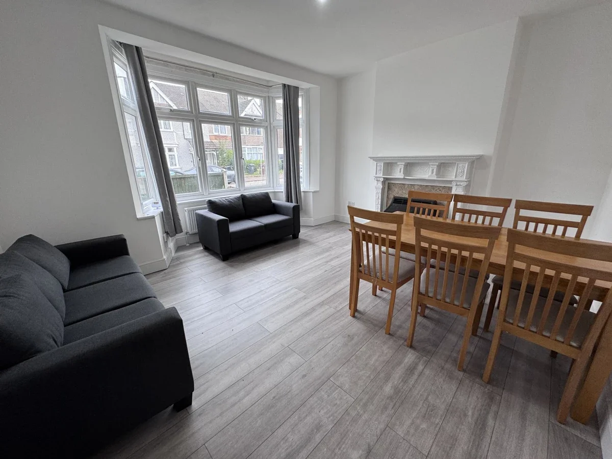 House Hurstbourne Gardens in Greater London