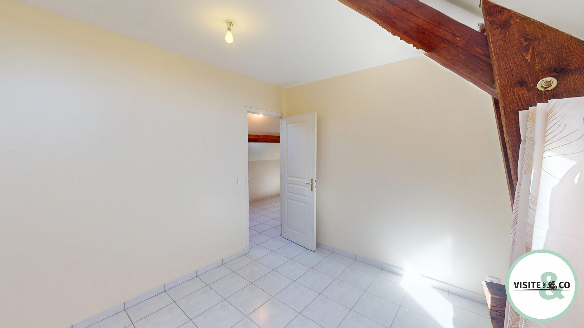 Appartement Rue du Bout du Haut à Secqueville-en-Bessin