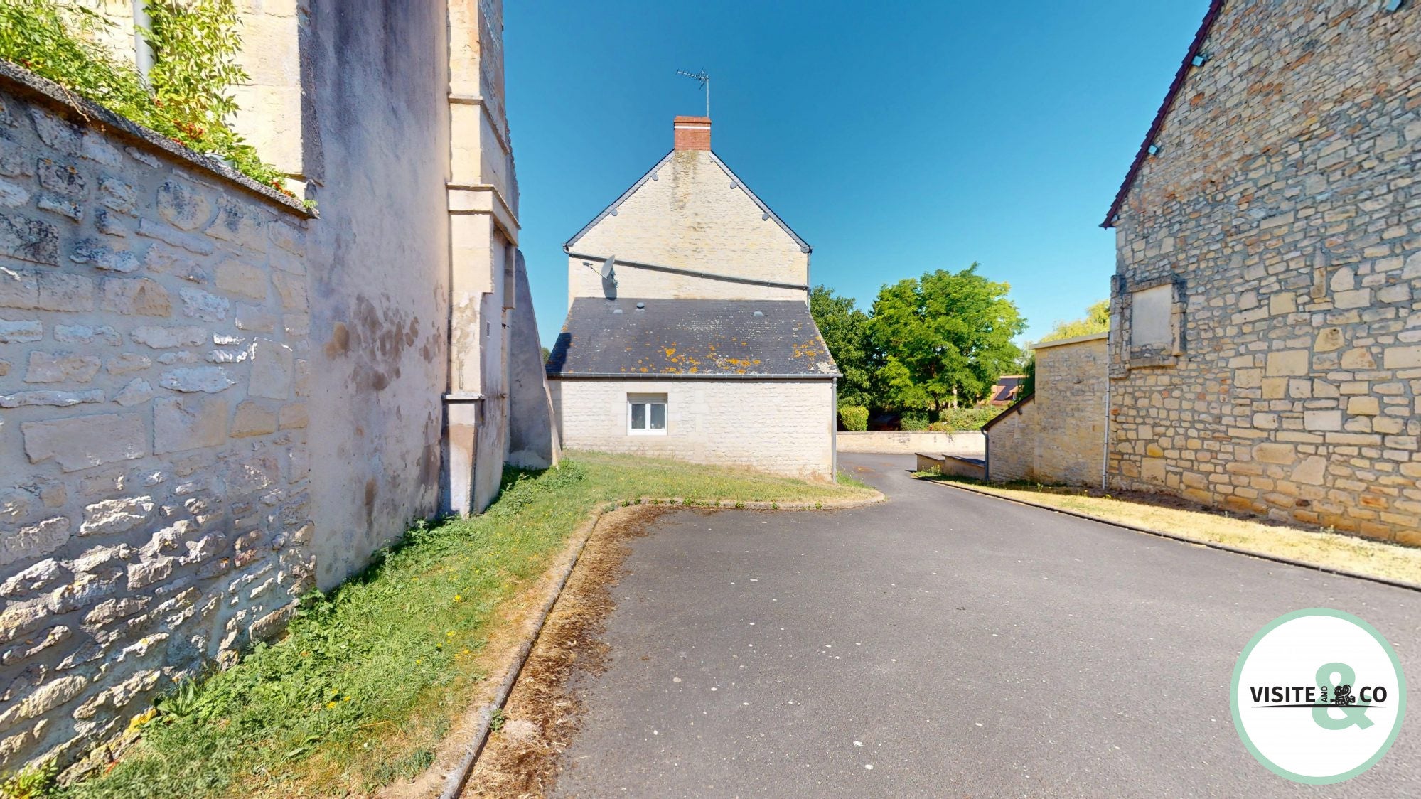 Flat Rue du Bout du Haut in Secqueville-en-Bessin
