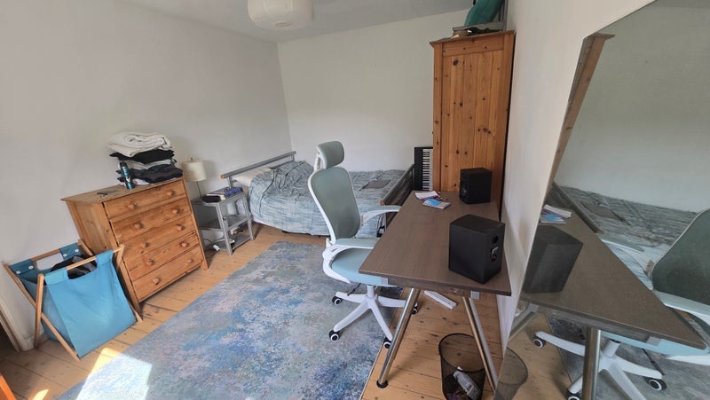 Room Yoke Close in Greater London