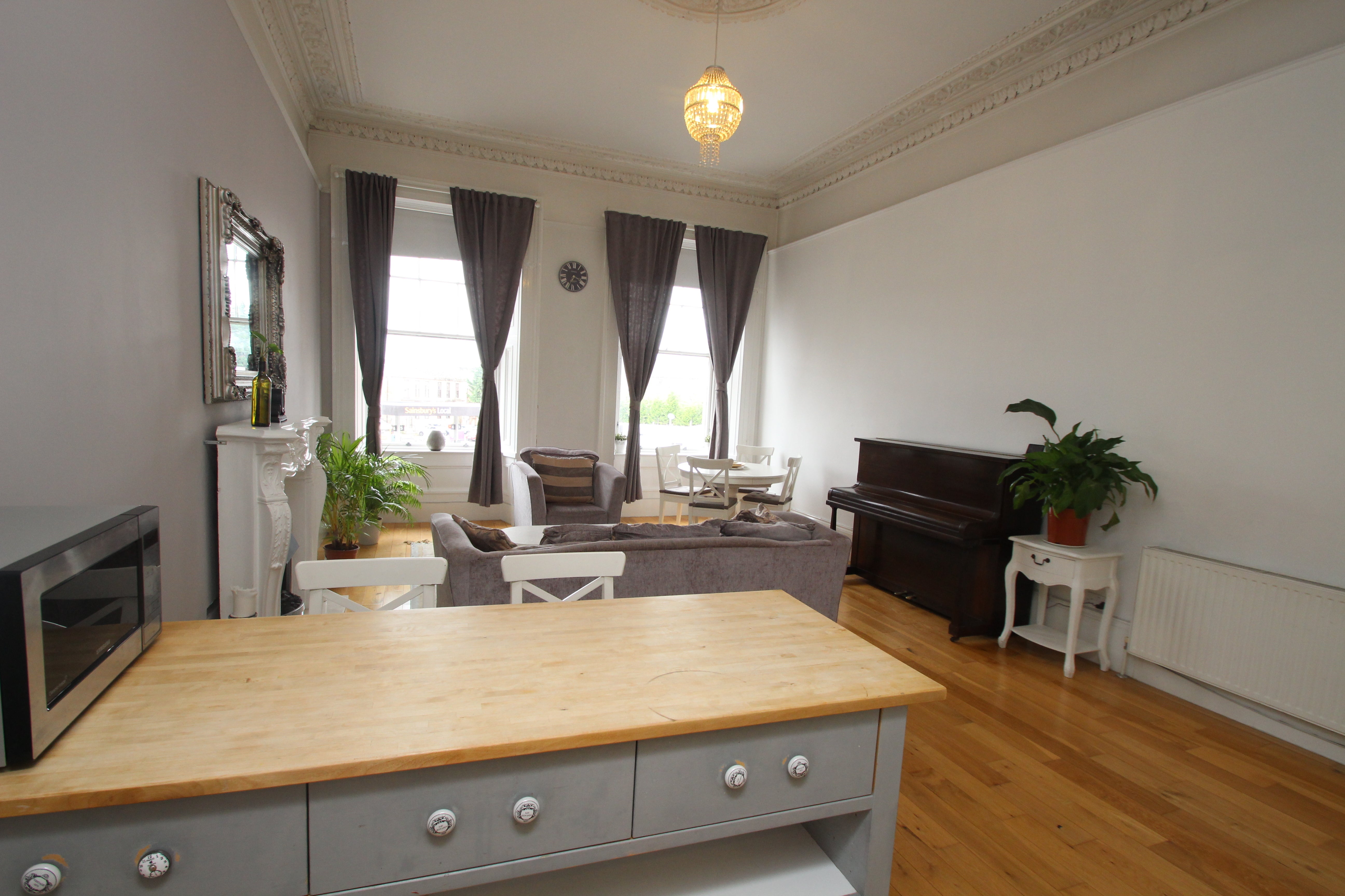 Flat Lynedoch Street in Glasgow