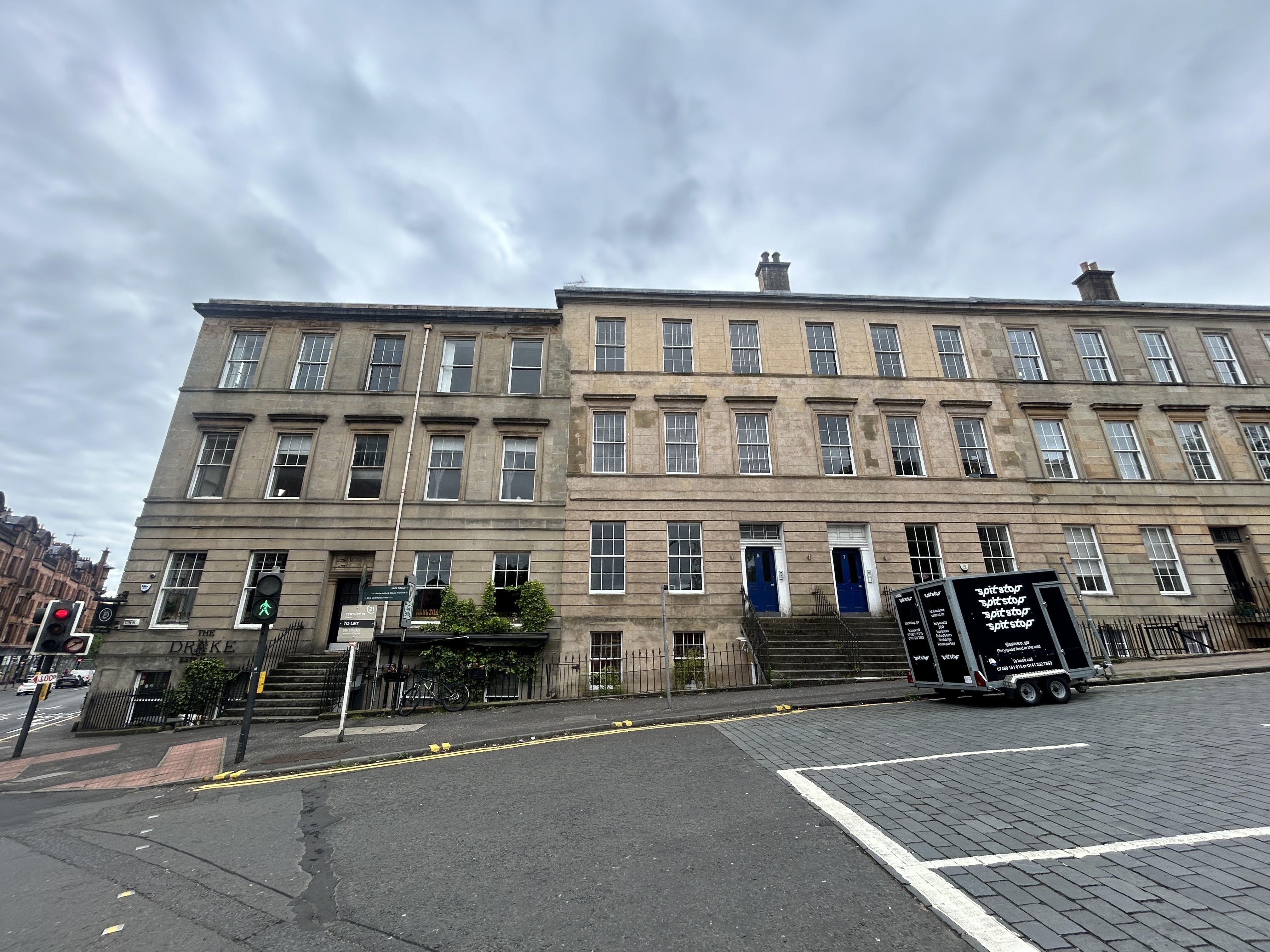 Flat Lynedoch Street in Glasgow