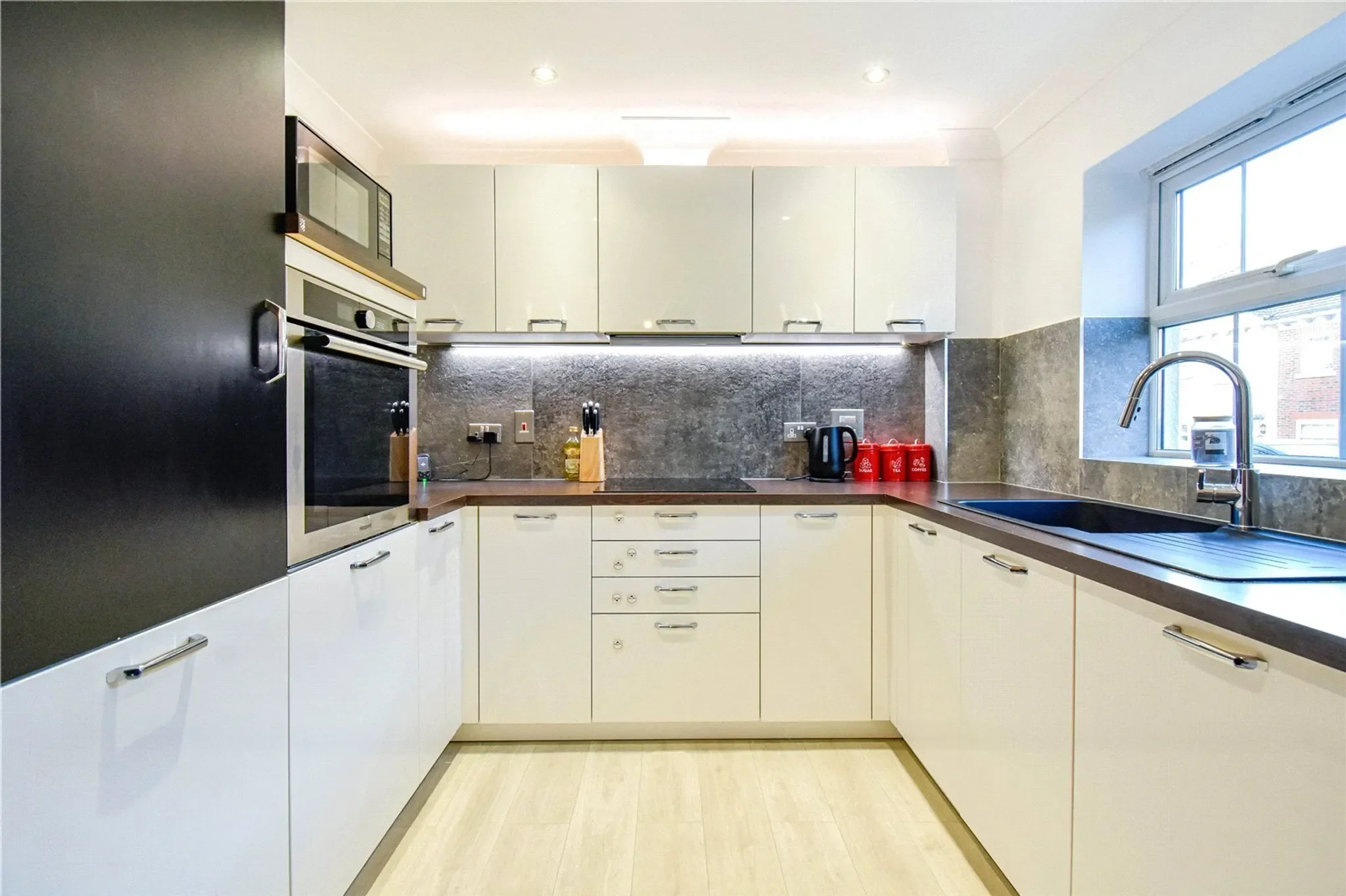 Flat Jago Court in Newbury