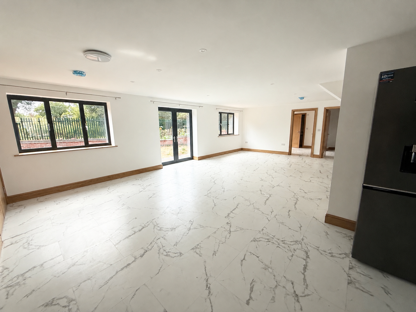 Flat Sandy Lane in Warwick