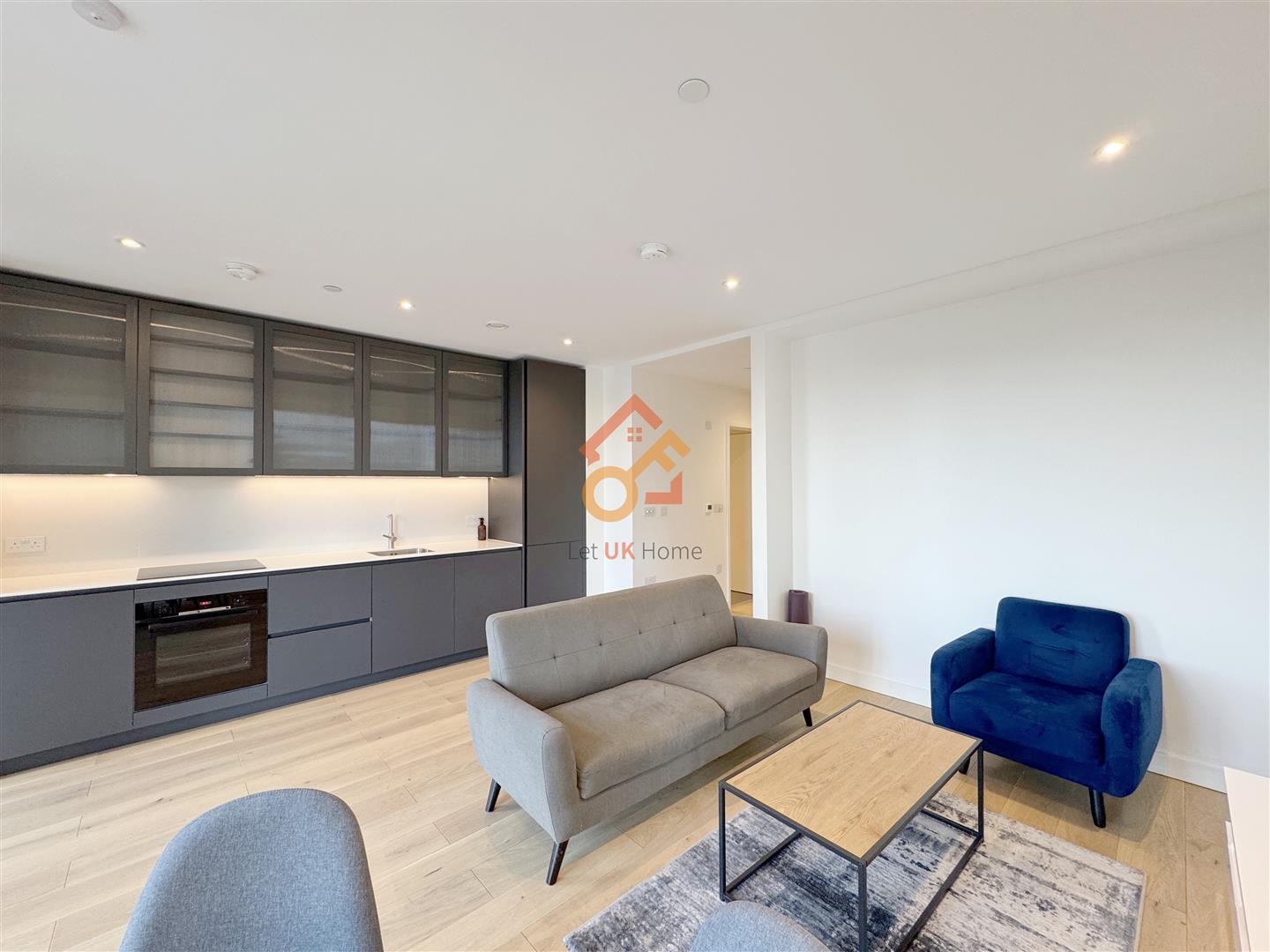 Flat Ashley Road in Greater London