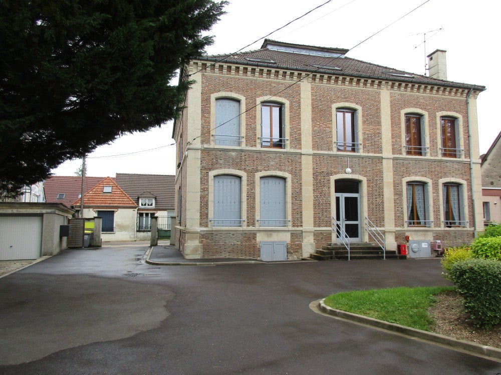 Flat Avenue de la Gare in Villenauxe-la-Grande