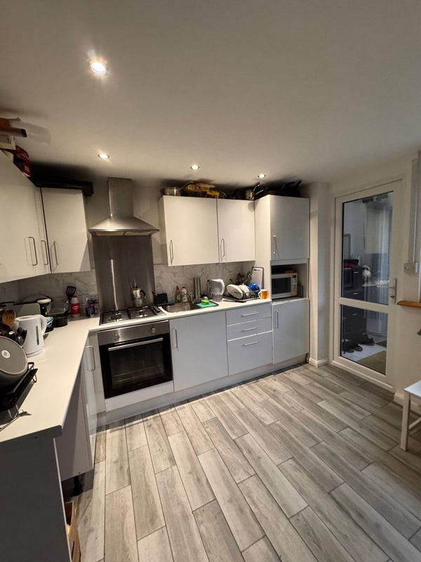 Room Edward Bailey Close in Coventry