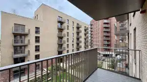 Flat Perryfield Way in Greater London
