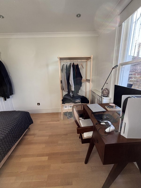 Room Chesterton Road in Greater London