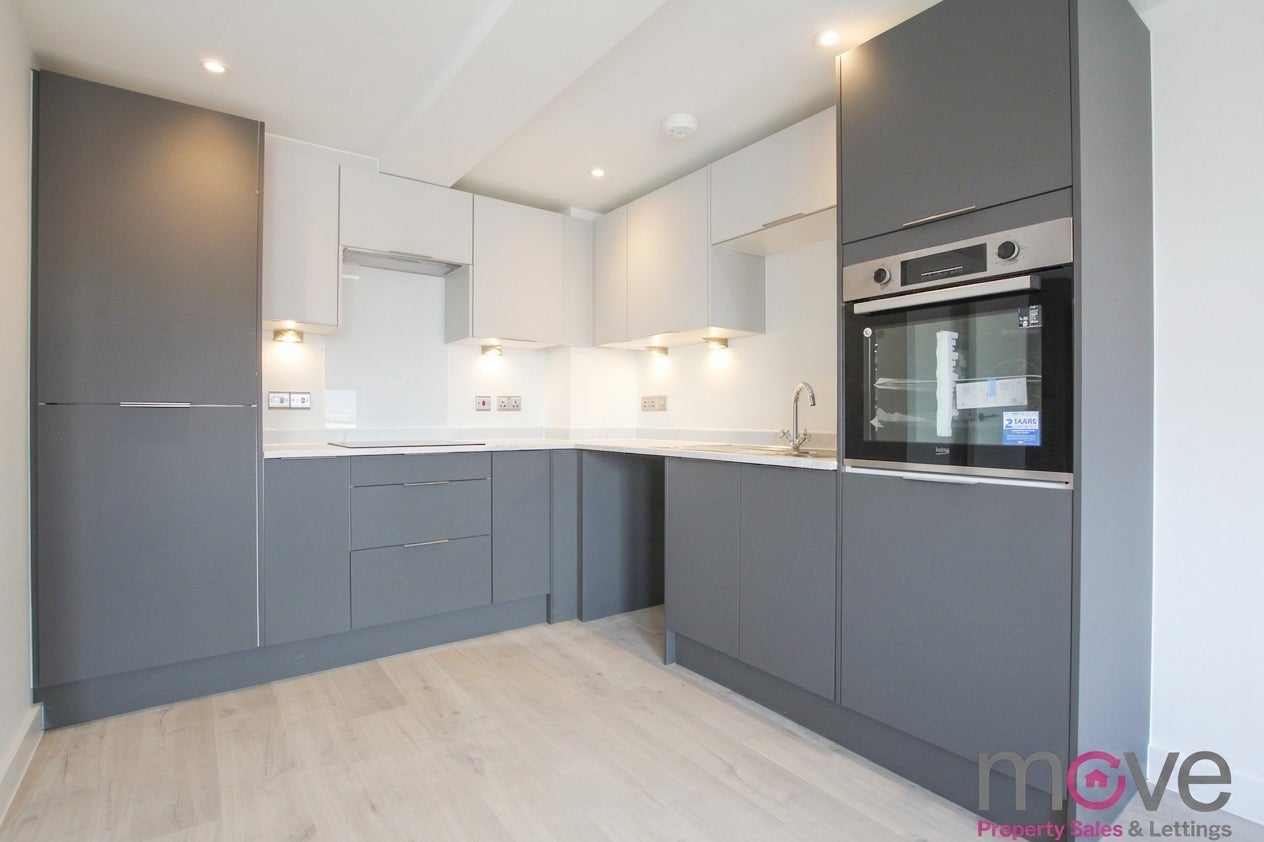 Flat Llanthony Road in Gloucester