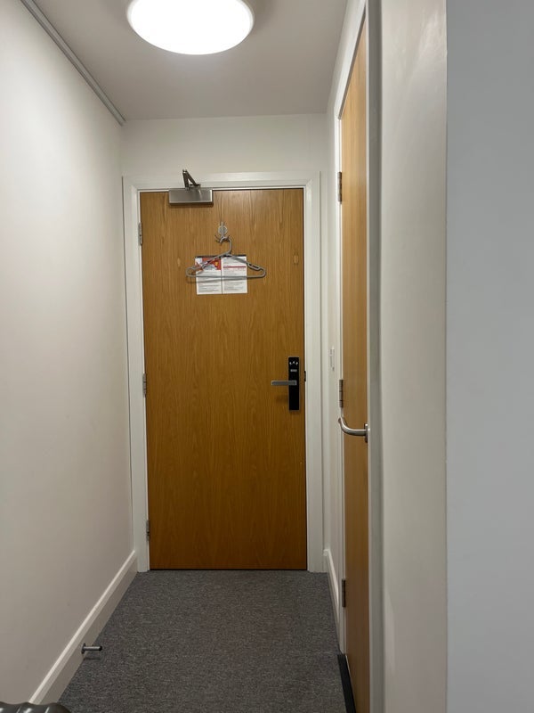 Room Blackfriars Road in Salford