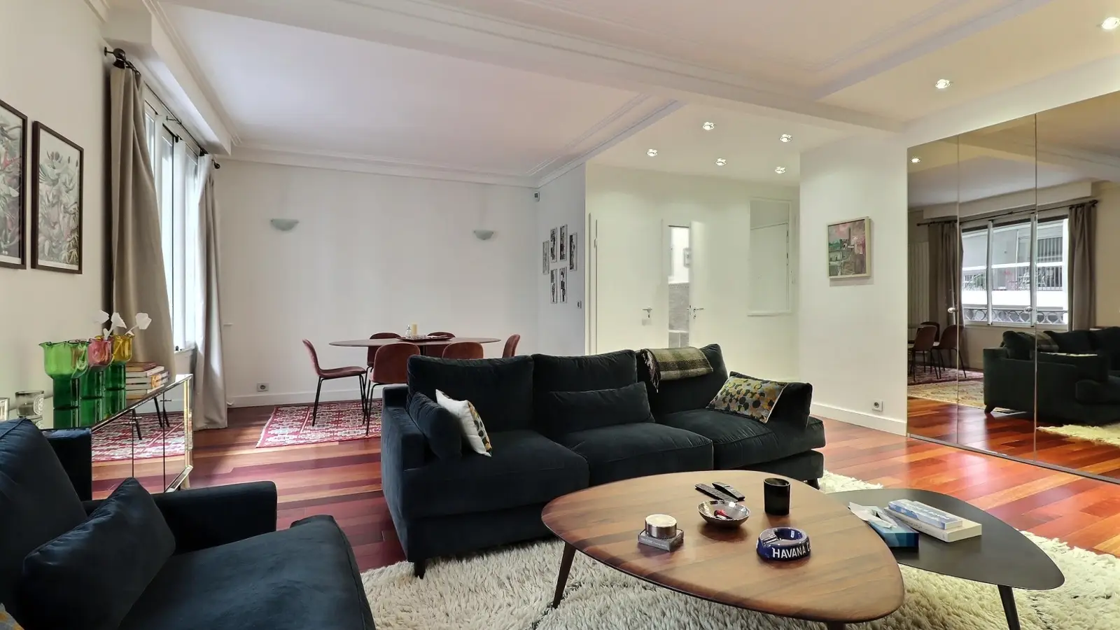 Appartement Rue Paul Valéry à Paris