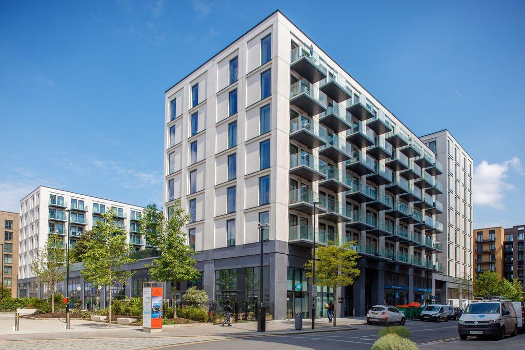 House Rendal Way in Greater London