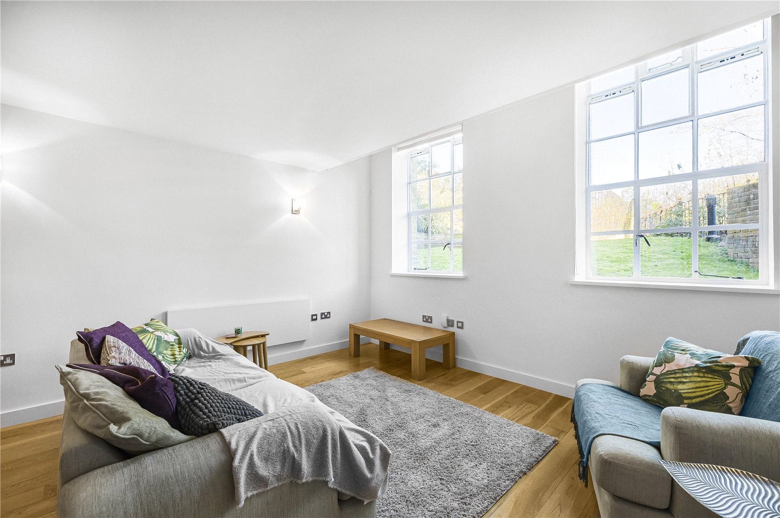 Flat Hardwick Street in Greater London