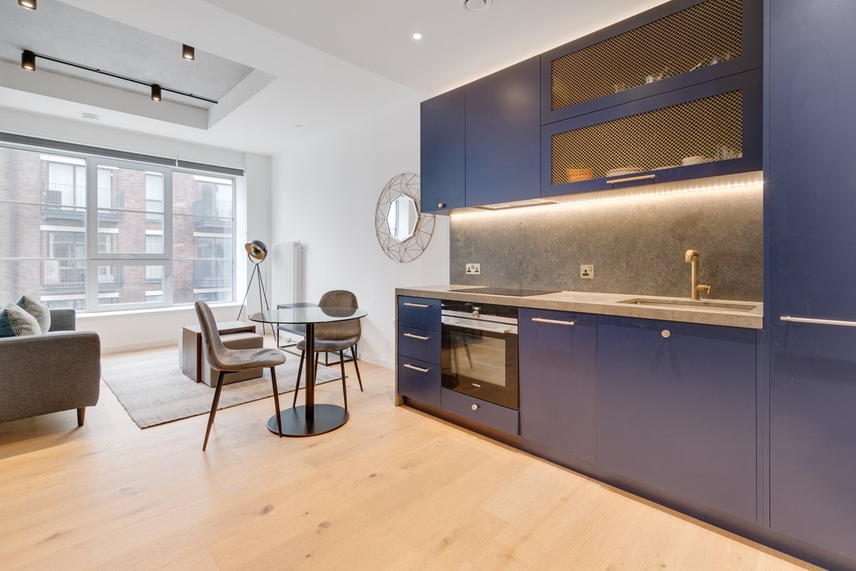 Flat Hercules Slip in Greater London
