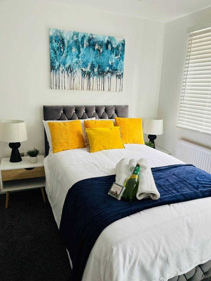 Room Cecil Street in Watford