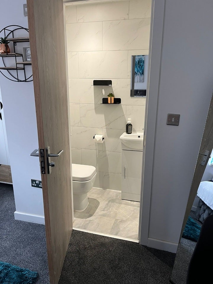 Room Cecil Street in Watford