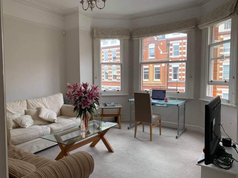 Flat Bolton Gardens in Greater London