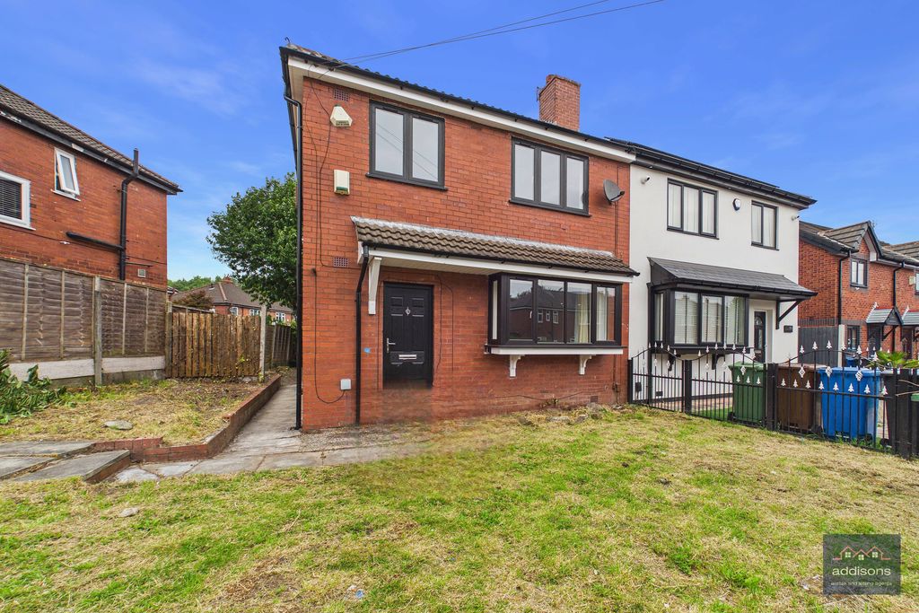 House Gordon Close in Wigan