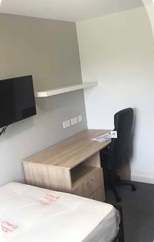 Room Kingfisher Way in Charnwood