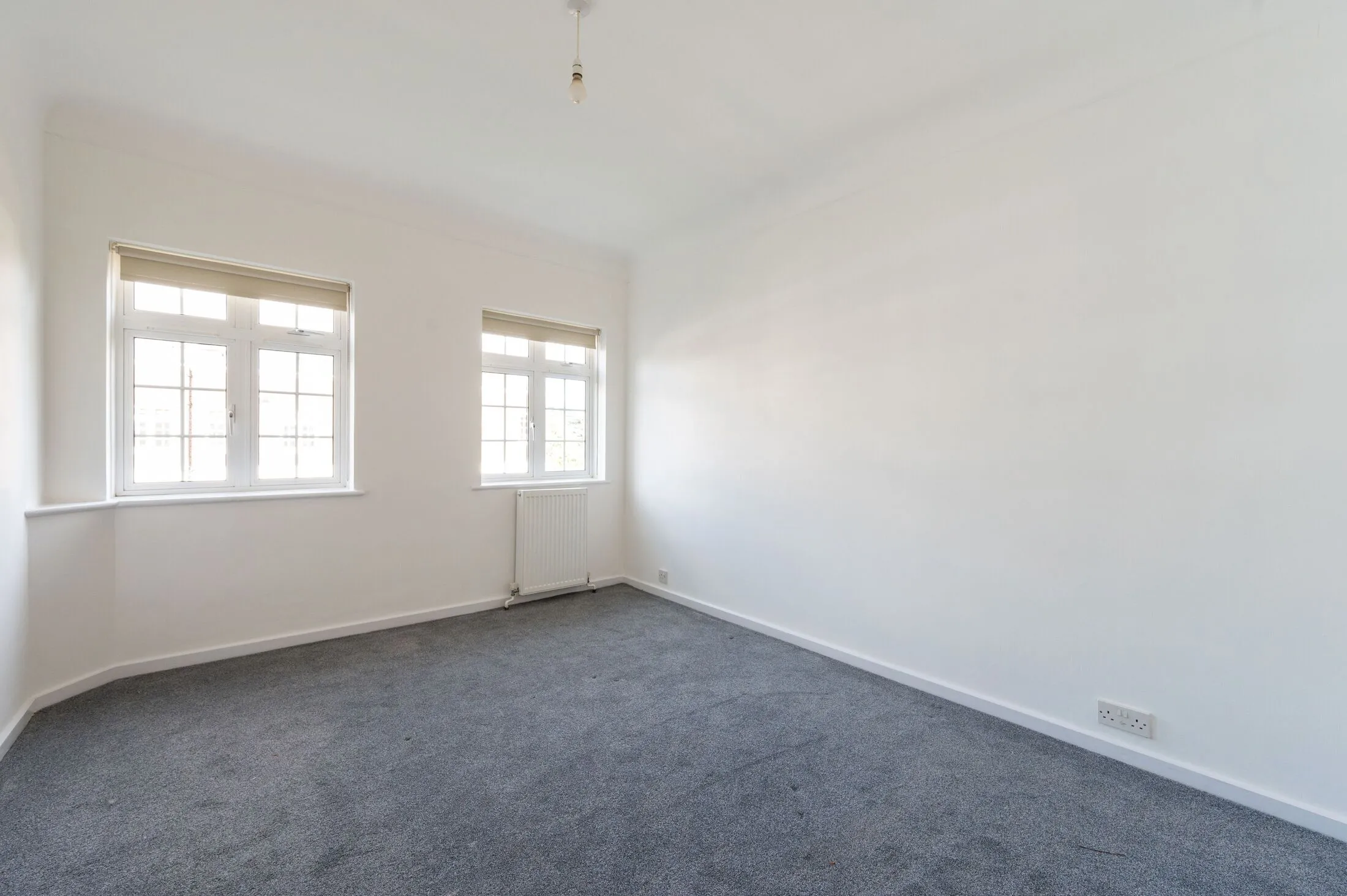 Flat The Downs in Greater London