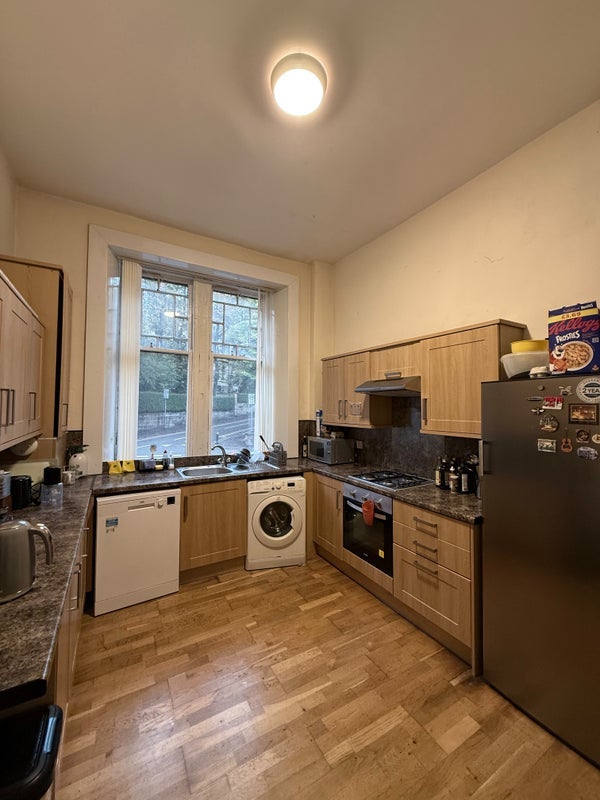 Room Hyndland Road in Glasgow