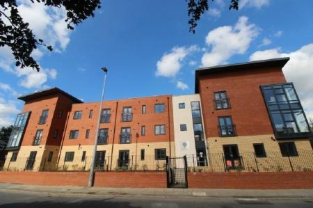 Flat Lower Broughton Road in Salford