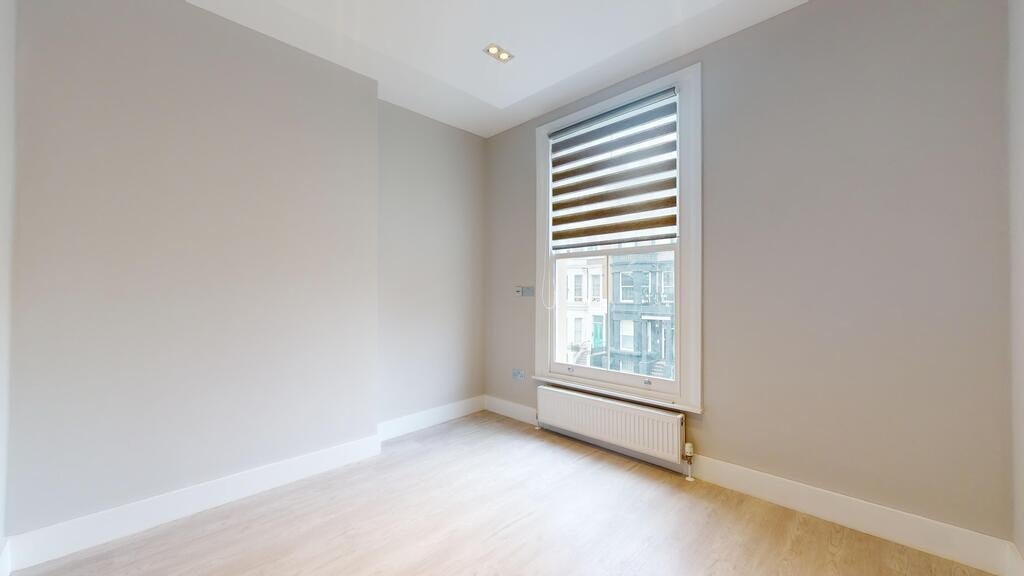 Flat Ladbroke Grove in Greater London
