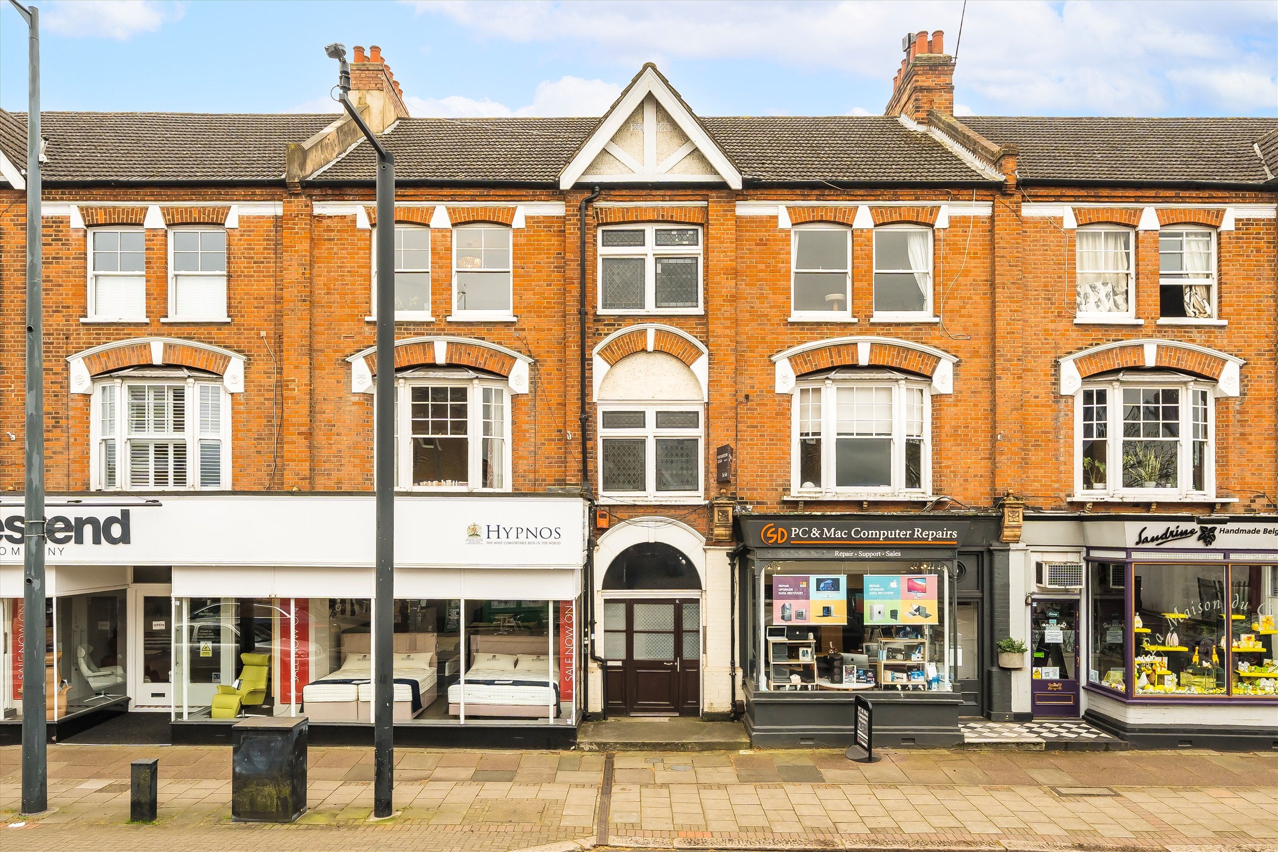 House Upper Richmond Road West in Greater London