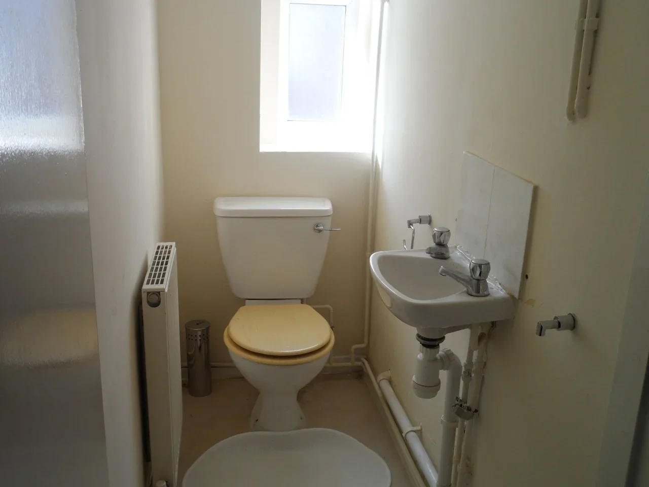 Room High Street in Sandwell