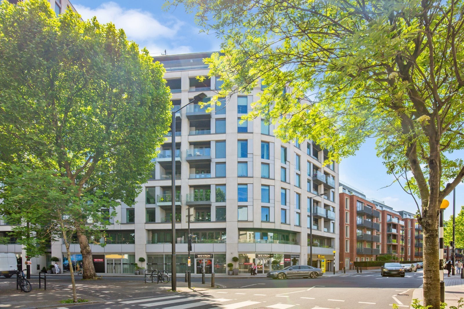 Flat Beadon Road in Greater London