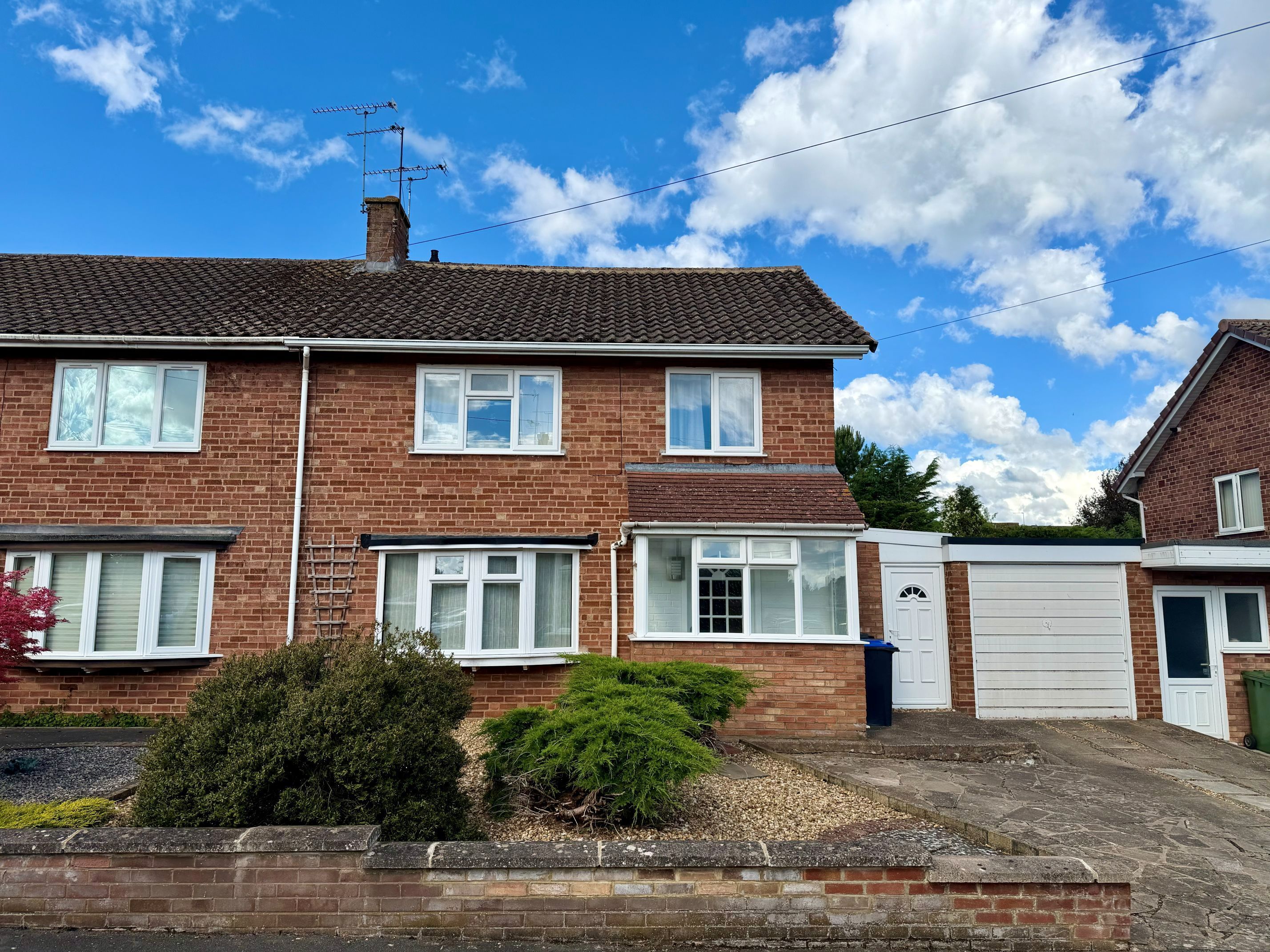 Flat Newnham Road in Royal Leamington Spa