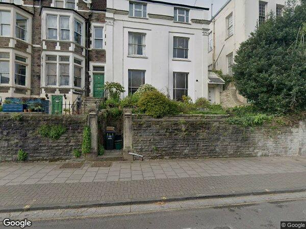 Flat Cheltenham Road in Bristol