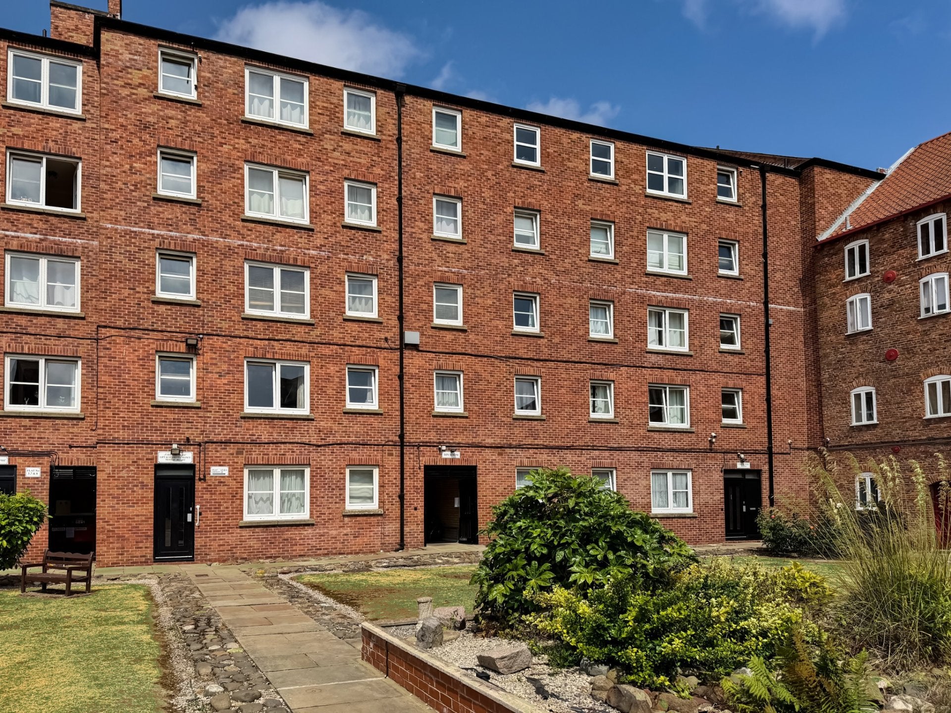 Flat Clarence Street in Hull