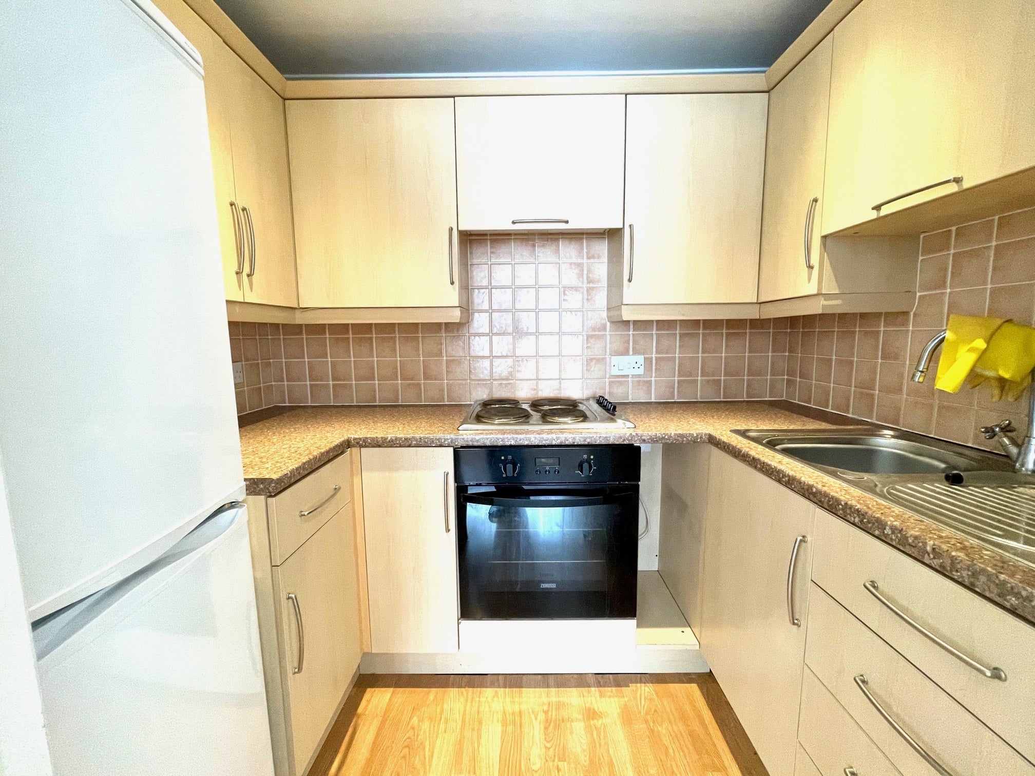 Flat Waterloo Road in Southampton