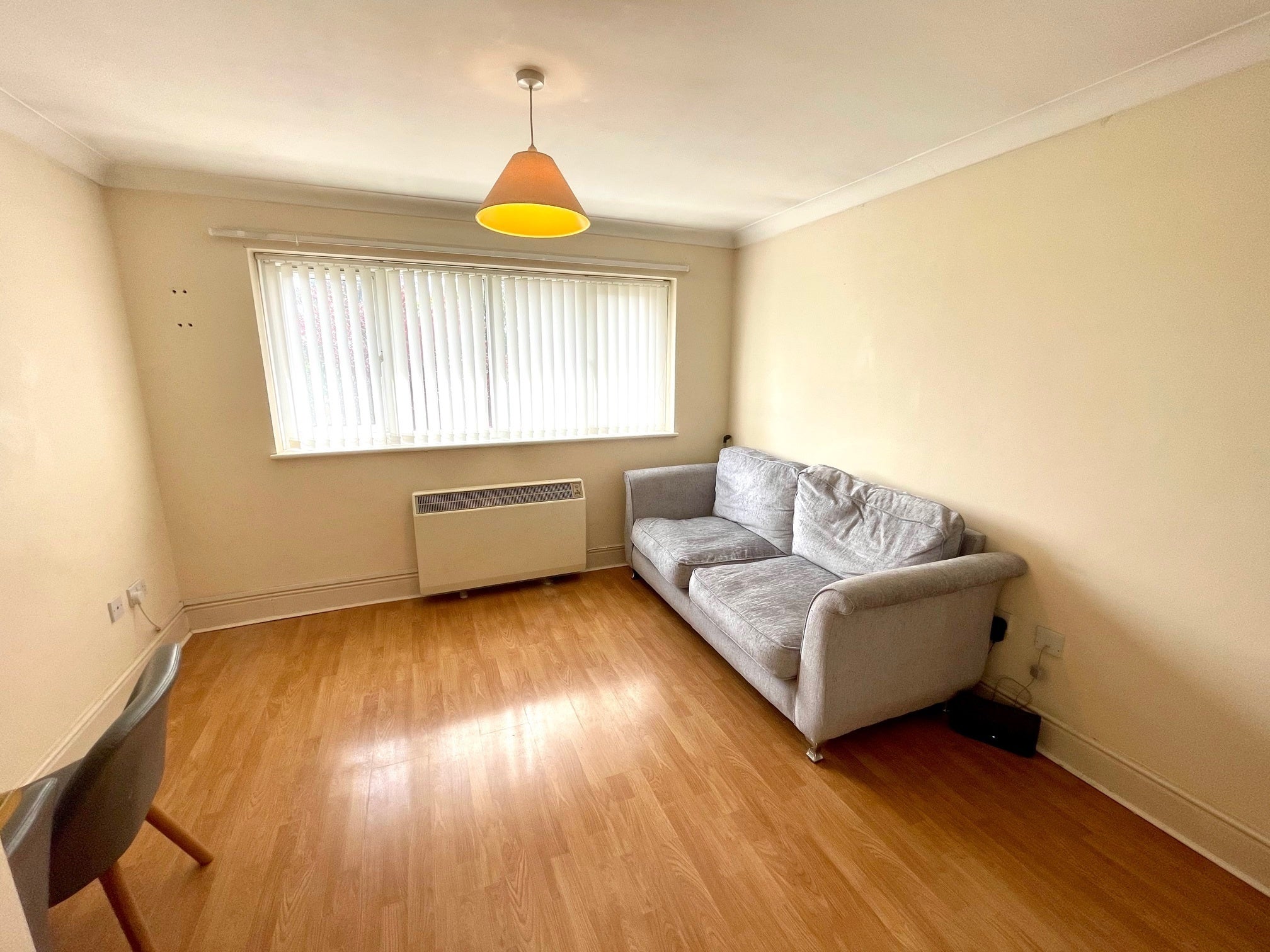 Flat Waterloo Road in Southampton