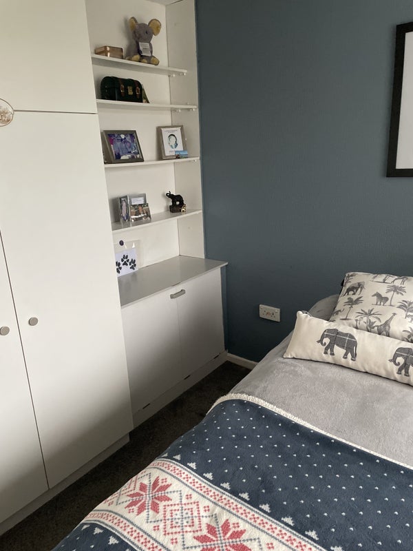 Room Laburnum Way in Rochdale