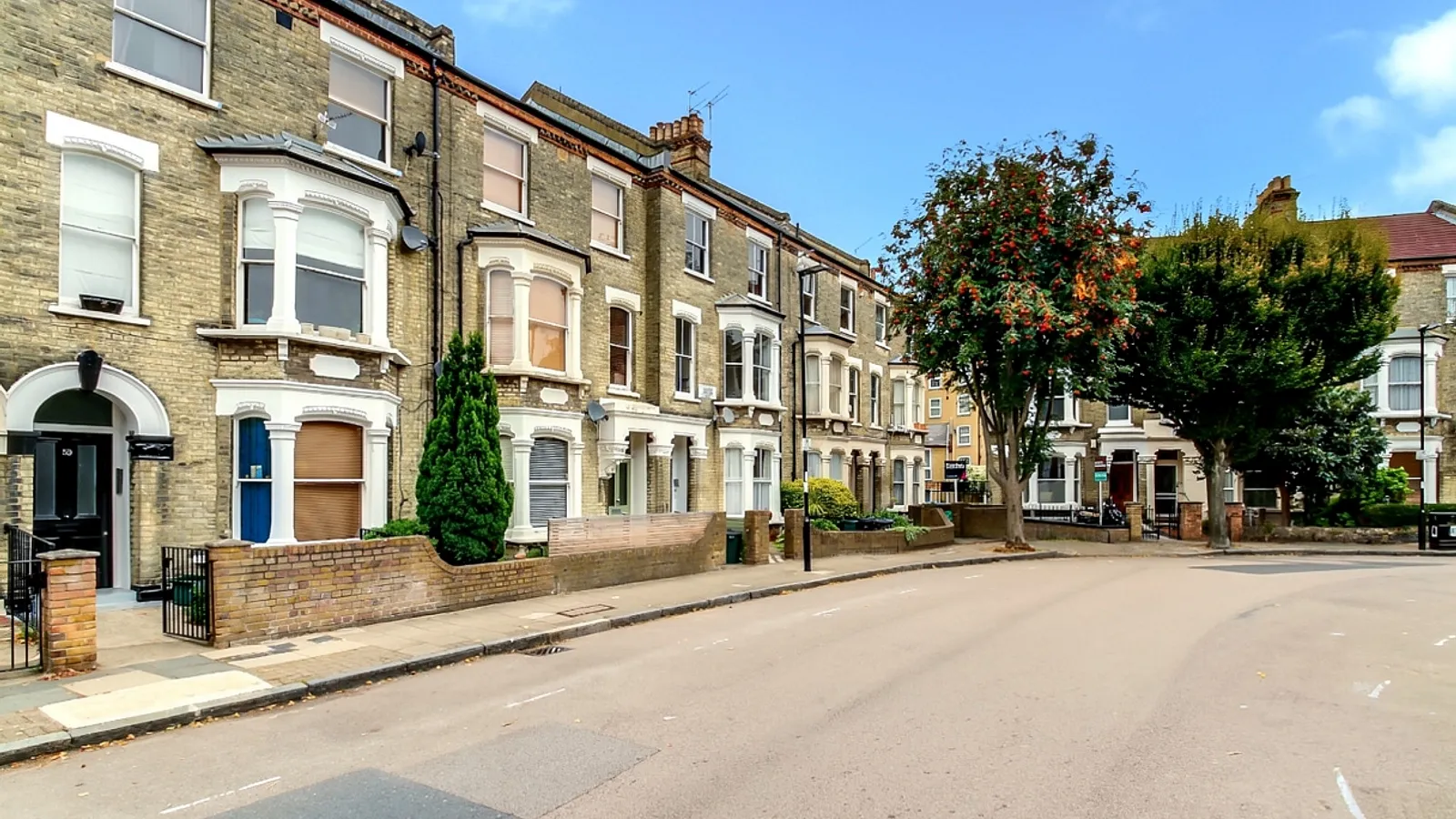 Flat Crayford Road in Greater London